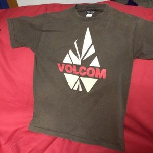 VOLCOM tshirt
